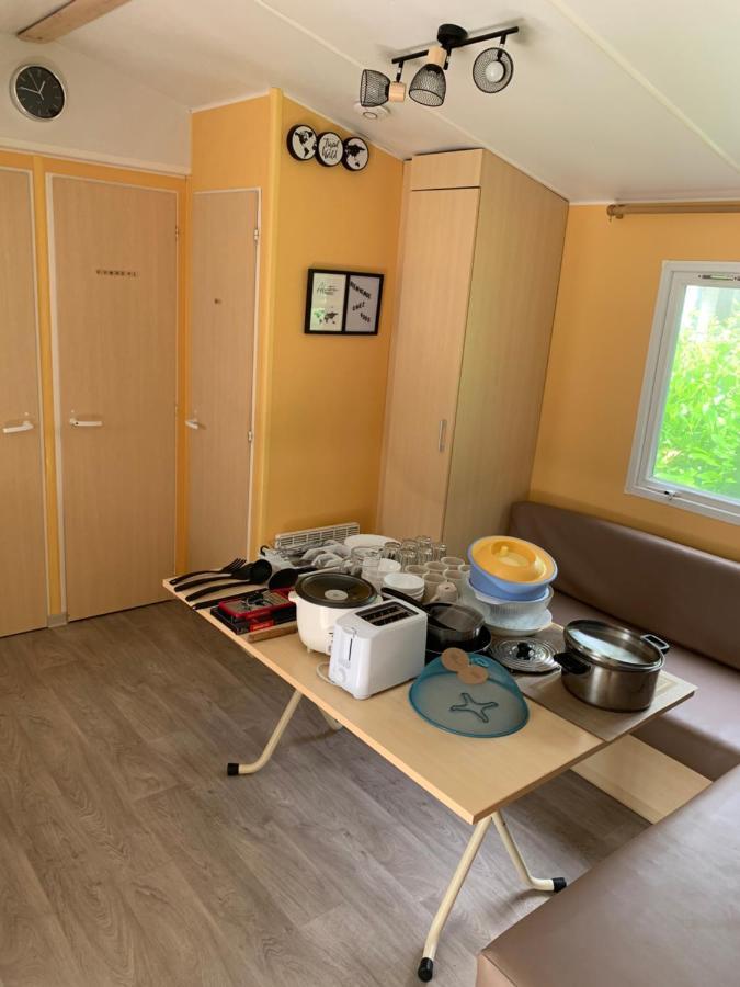 Les Mobil Homes D'Oliver Rob Saint-Cheron Exterior photo